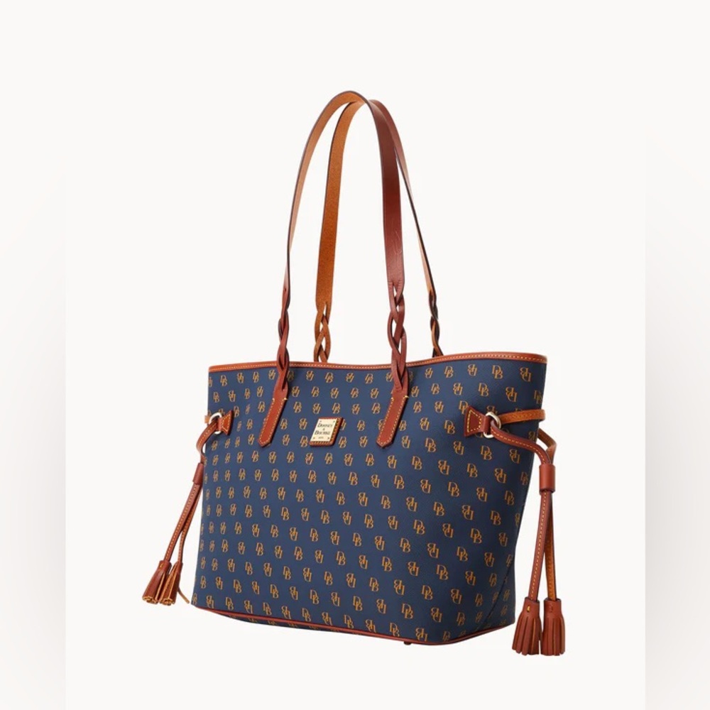 Dooney Bourke 🆕 Gretta Bailey shoulder bag in navy signiture monogram